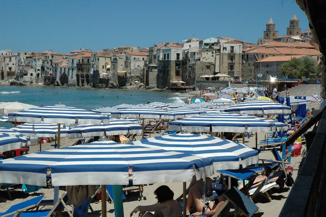 DSC_0111.JPG - Cefalu - strand og by