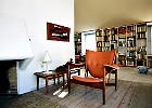 Arkitekt Finn Juhl�s hus. Line Bentzen viser rundt.