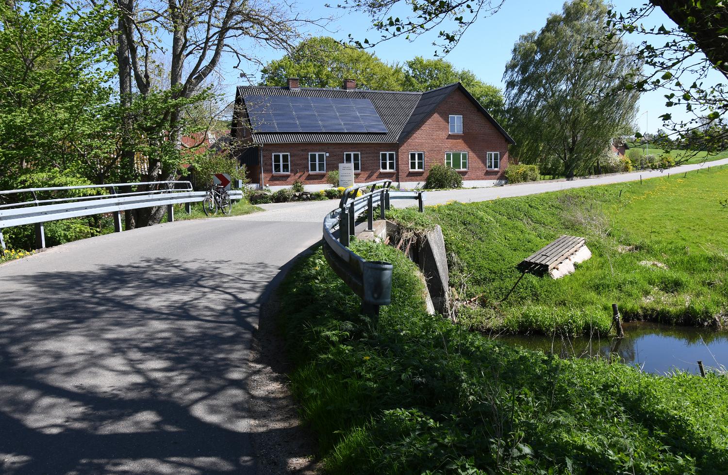 DSC 1163 r